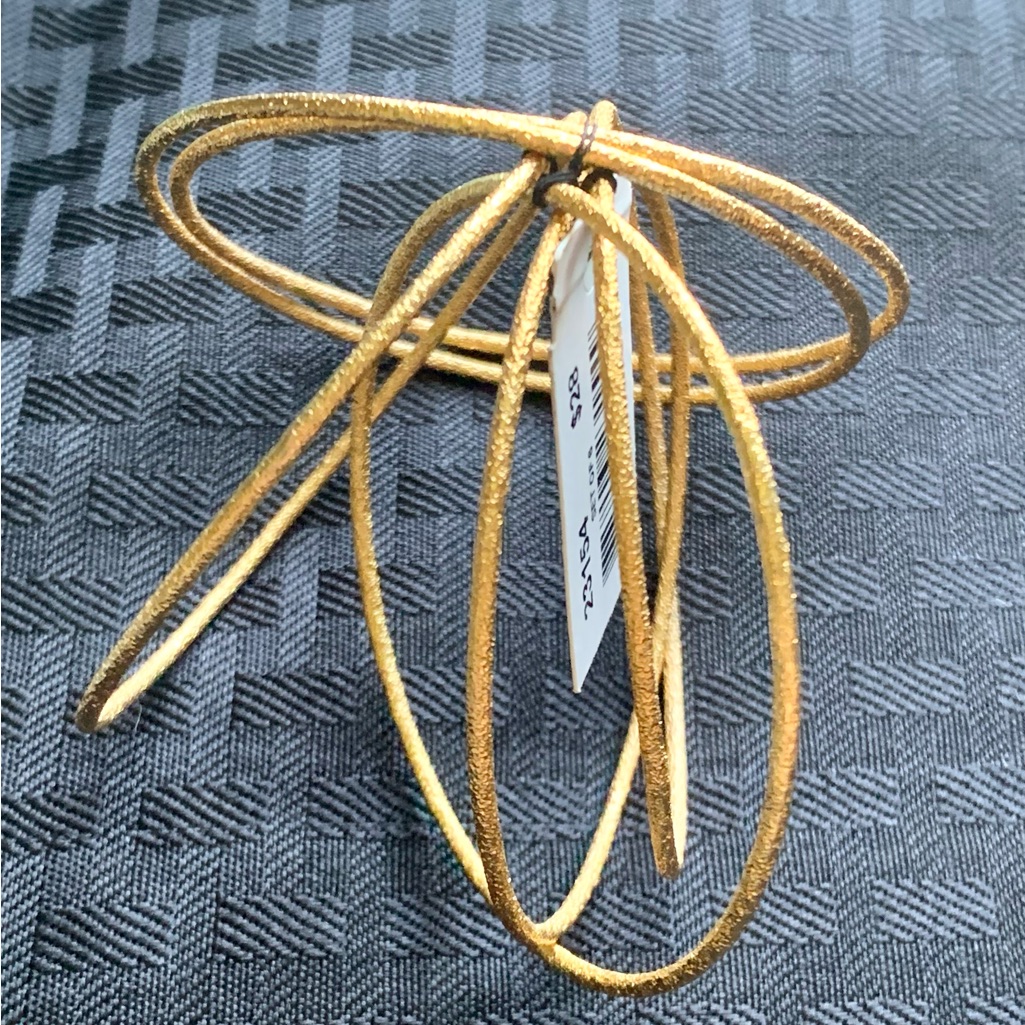 6 Glitter Gold Tone Bracelets By Cookie Lee 9$